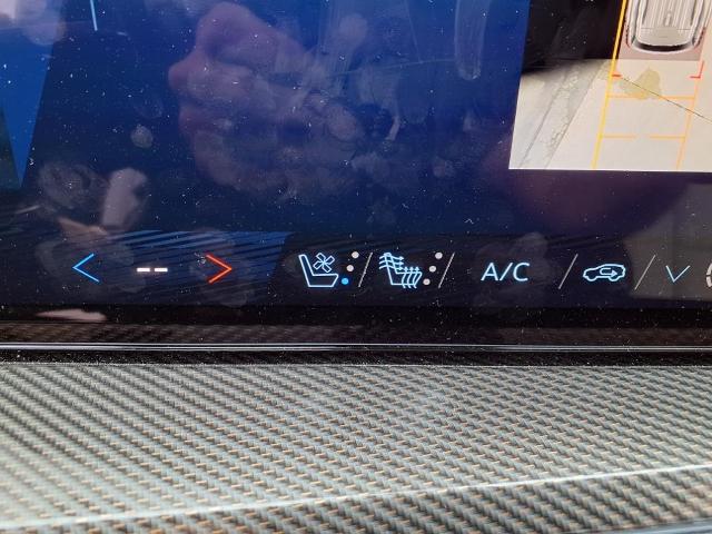 2025 Chevrolet Traverse Vehicle Photo in ROXBORO, NC 27573-6143
