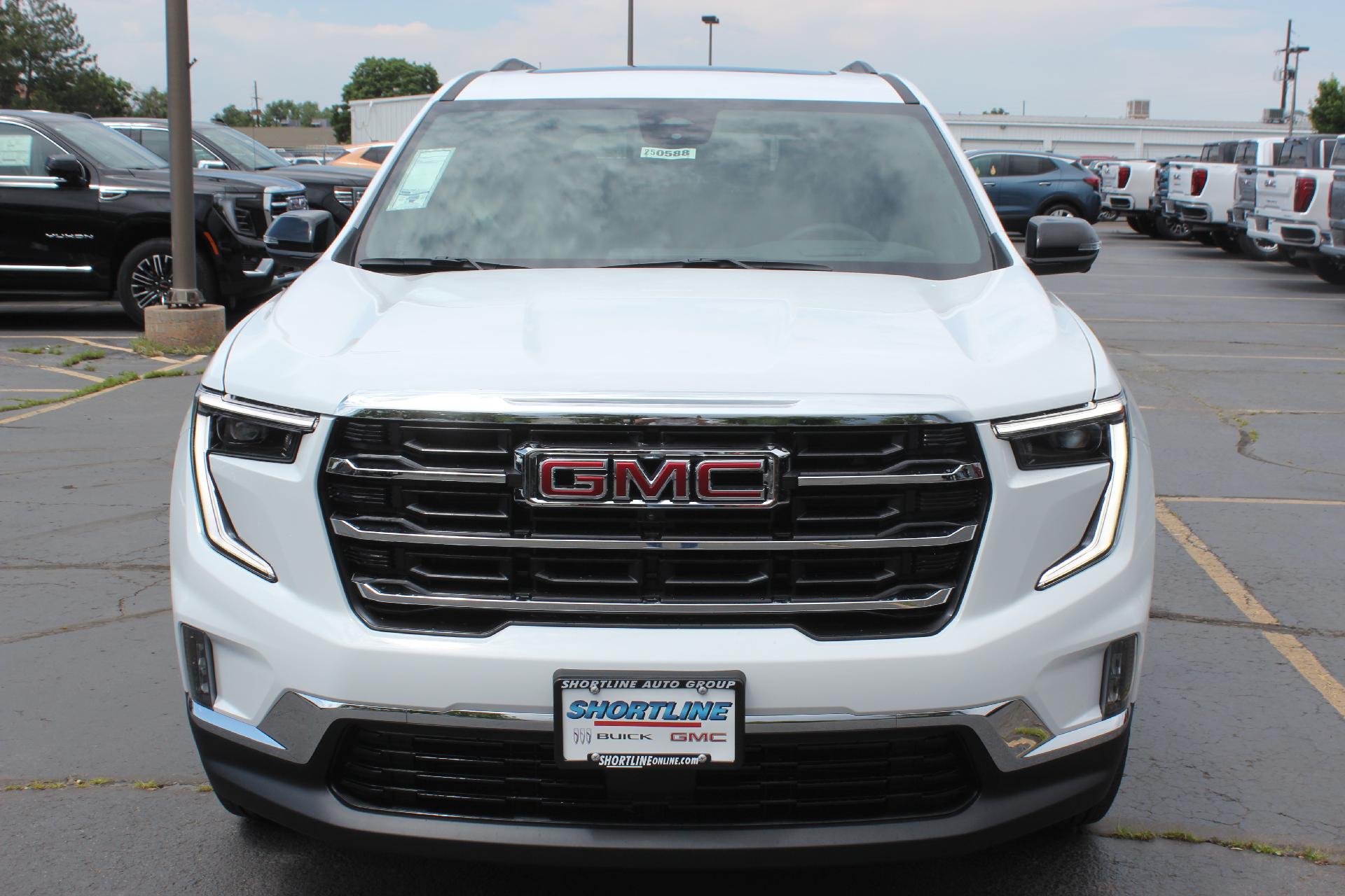 2025 GMC Acadia Vehicle Photo in AURORA, CO 80012-4011