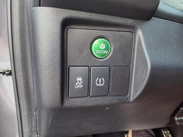 2021 Honda HR-V Vehicle Photo in HENDERSON, NC 27536-2966