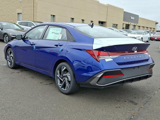 2025 Hyundai ELANTRA Vehicle Photo in Philadelphia, PA 19116