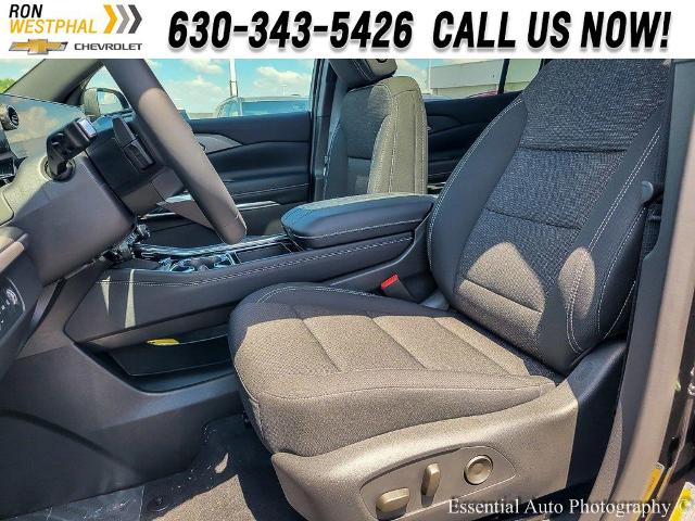 2025 Chevrolet Traverse Vehicle Photo in AURORA, IL 60503-9326
