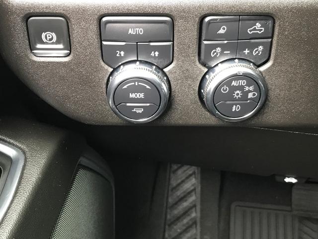 2025 GMC Sierra 1500 Vehicle Photo in GREEN BAY, WI 54303-3330
