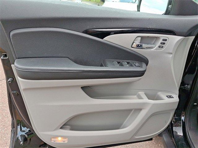 2017 Honda Pilot Vehicle Photo in Willow Grove, PA 19090