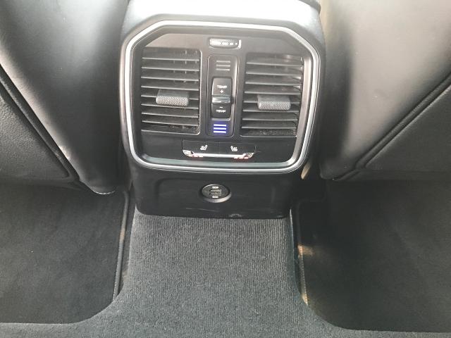 2019 Porsche Macan Vehicle Photo in GREEN BAY, WI 54303-3330