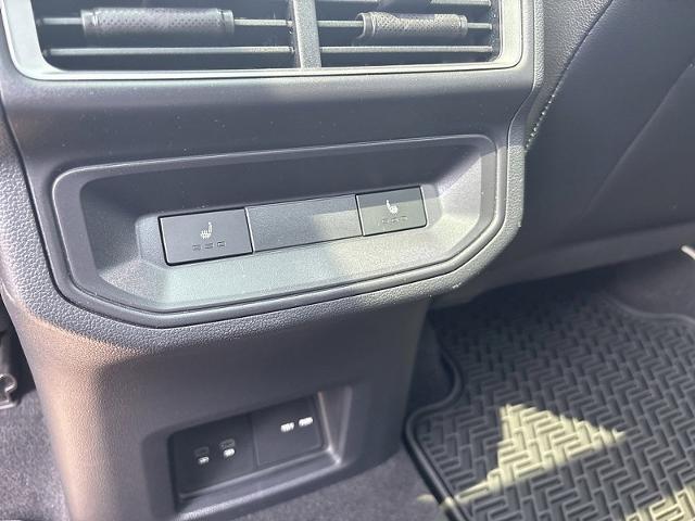 2024 Volkswagen Atlas Cross Sport Vehicle Photo in HARRISBURG, PA 17111-1033