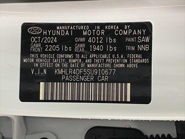 2025 Hyundai ELANTRA Vehicle Photo in Appleton, WI 54913