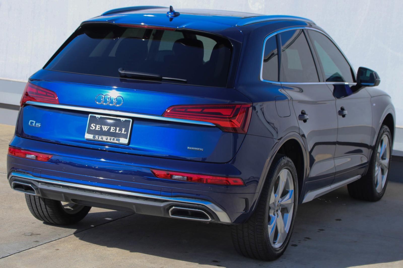 2024 Audi Q5 Vehicle Photo in SUGAR LAND, TX 77478