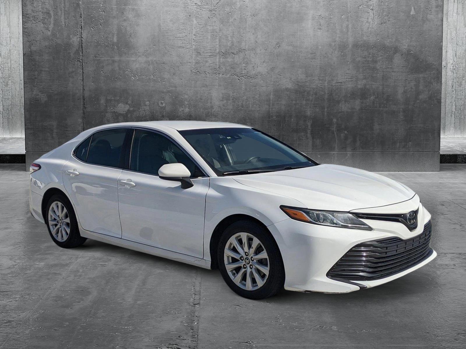 2018 Toyota Camry Vehicle Photo in Pembroke Pines , FL 33084