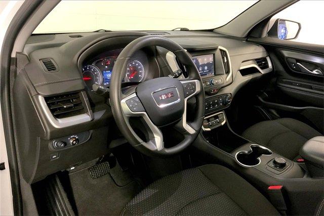 2024 GMC Terrain Vehicle Photo in KANSAS CITY, MO 64114-4502