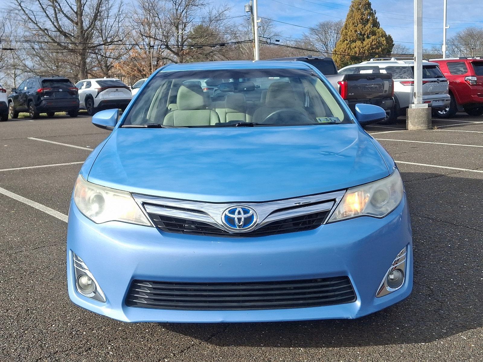 2013 Toyota Camry Hybrid Vehicle Photo in Trevose, PA 19053