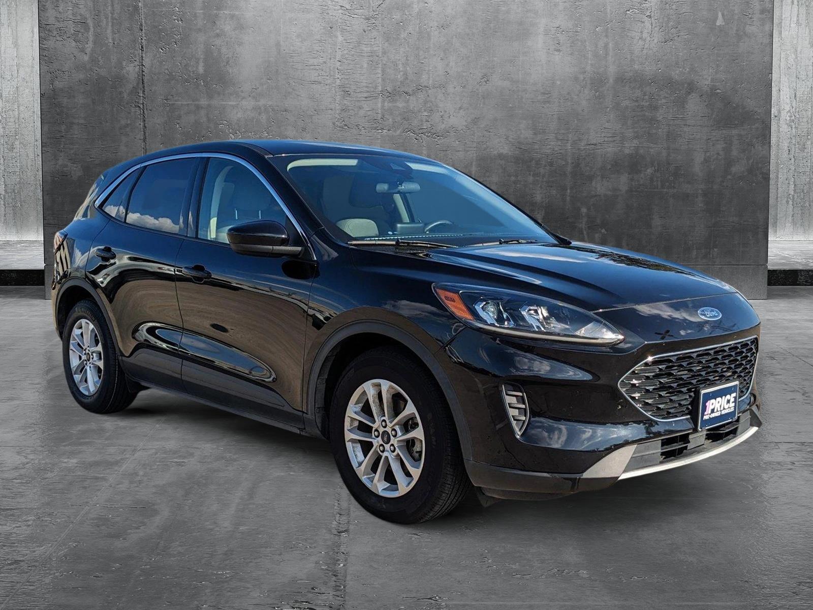 2020 Ford Escape Vehicle Photo in Corpus Christi, TX 78415