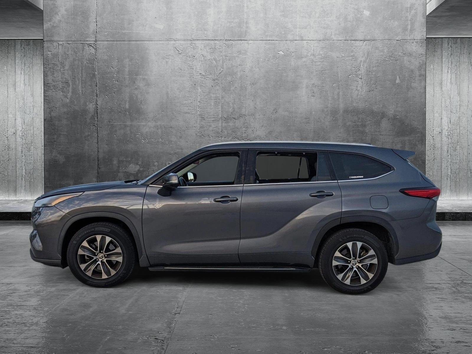 2022 Toyota Highlander Vehicle Photo in Davie, FL 33331