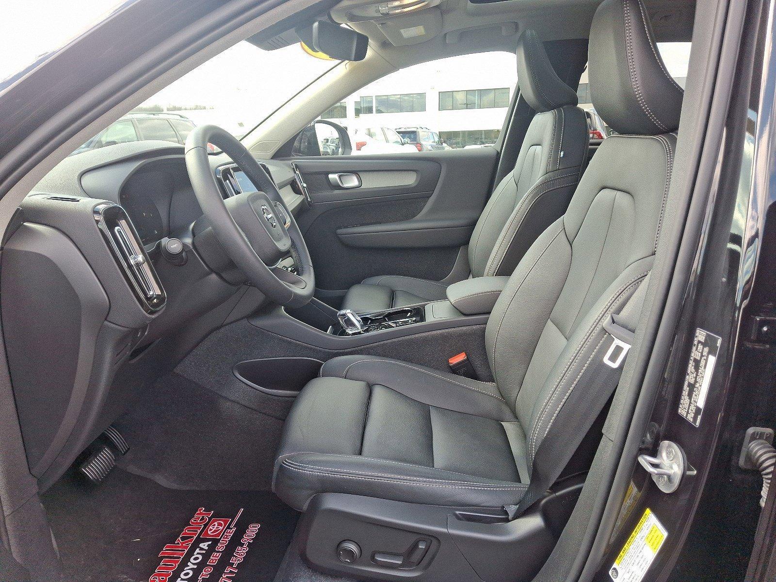 2024 Volvo XC40 Vehicle Photo in Harrisburg, PA 17111