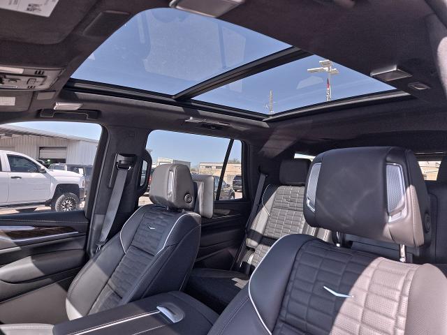 2024 Cadillac Escalade Vehicle Photo in NEDERLAND, TX 77627-8017