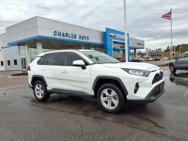 2019 Toyota RAV4 Vehicle Photo in HENDERSON, NC 27536-2966