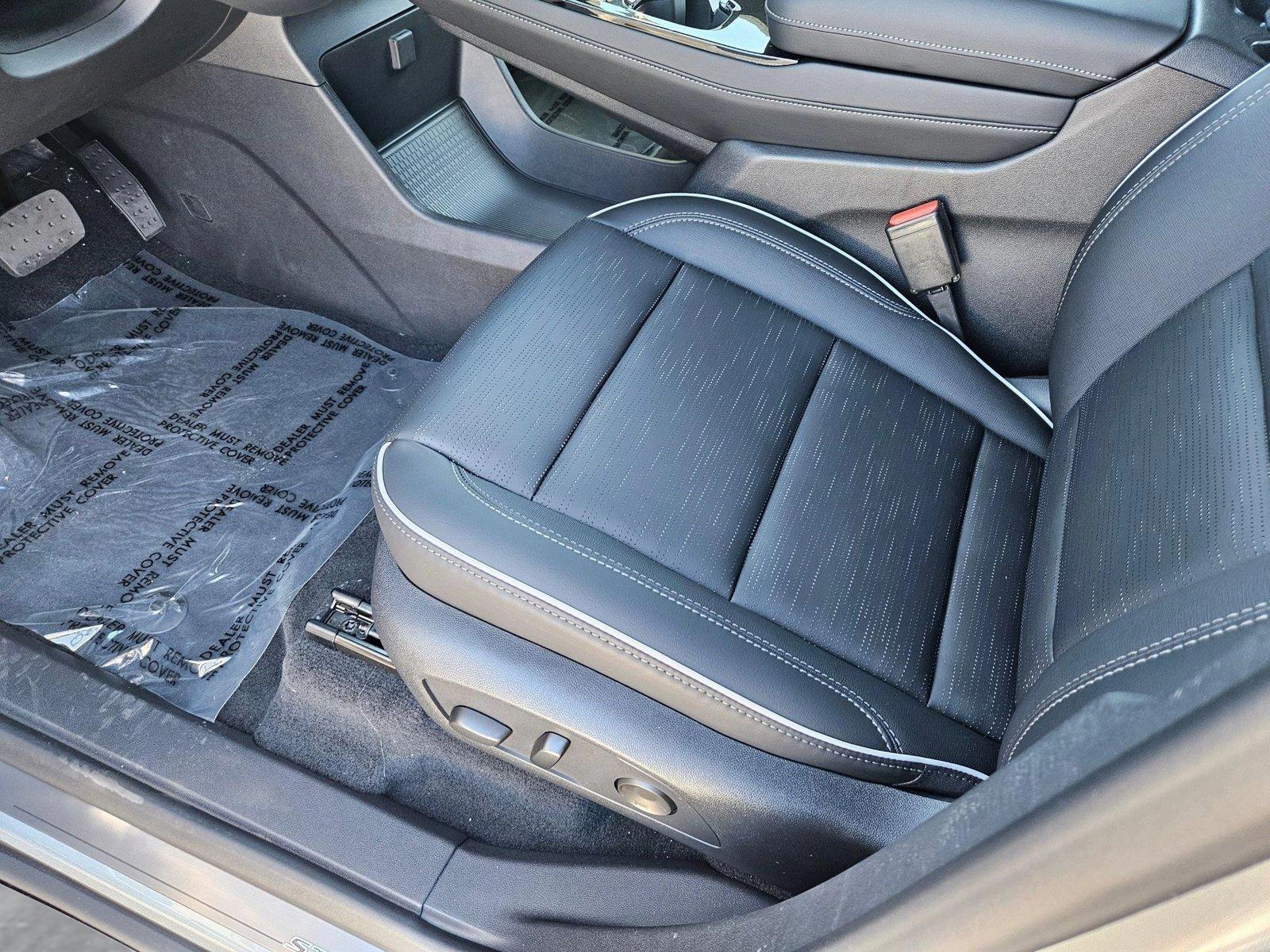 2025 Buick Enclave Vehicle Photo in LAS VEGAS, NV 89146-3033