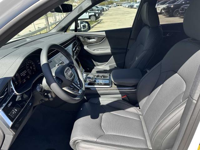 2025 Audi Q7 Vehicle Photo in HOUSTON, TX 77090