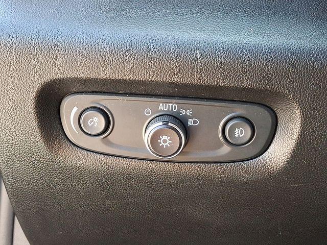 2019 Chevrolet Traverse Vehicle Photo in DANBURY, CT 06810-5034