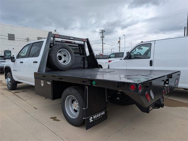 2025 Chevrolet Silverado 3500 HD CC Vehicle Photo in ENGLEWOOD, CO 80113-6708