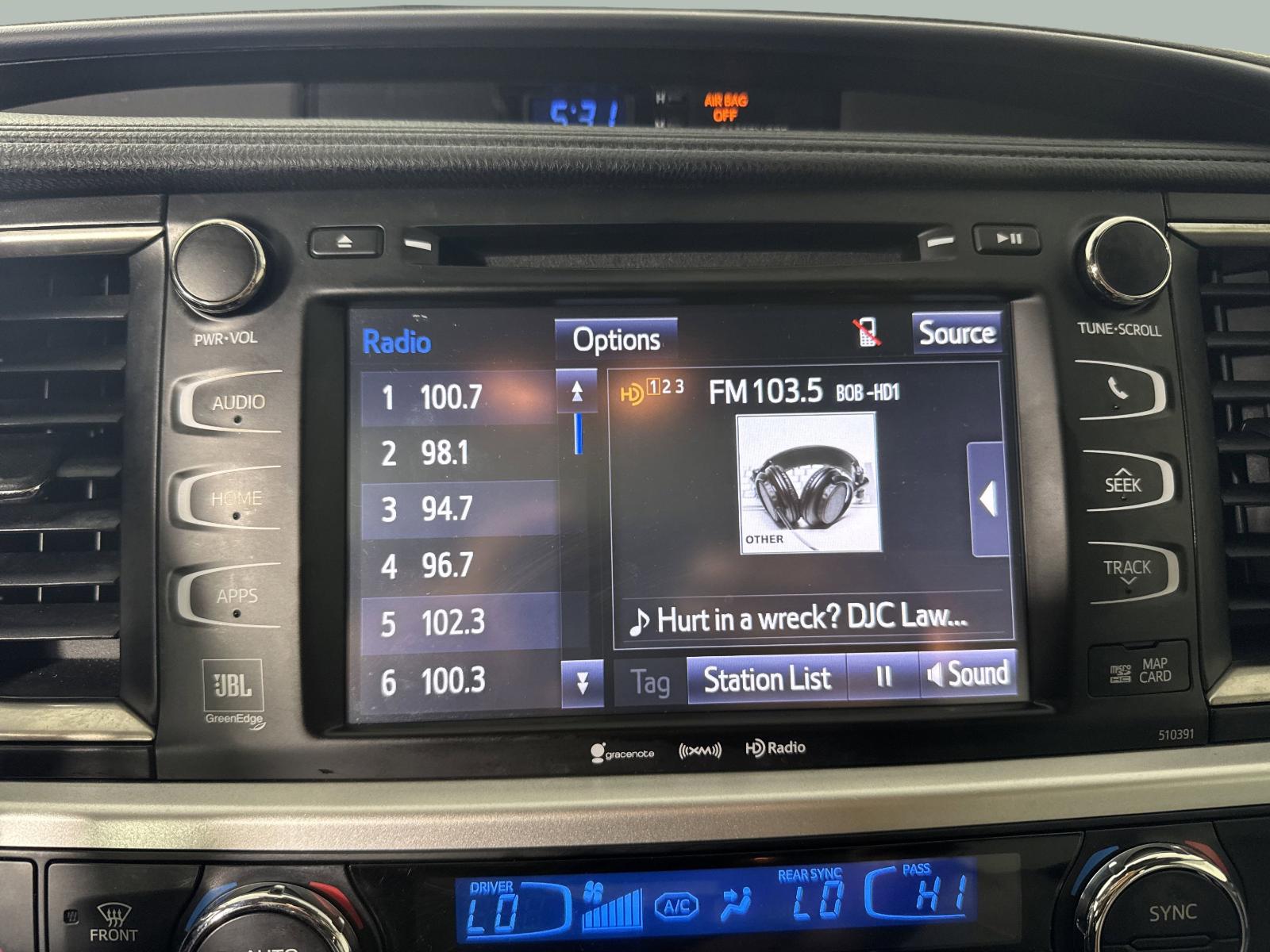 2019 Toyota Highlander Vehicle Photo in GEORGETOWN, TX 78626-7508