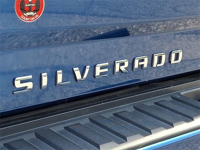 2017 Chevrolet Silverado 1500 Vehicle Photo in BERLIN, MD 21811-1121