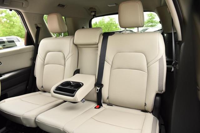 2025 Nissan Pathfinder Vehicle Photo in Ballwin, MO 63011