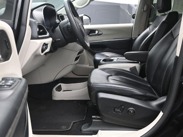 2023 Chrysler Pacifica Vehicle Photo in Cedar Rapids, IA 52402