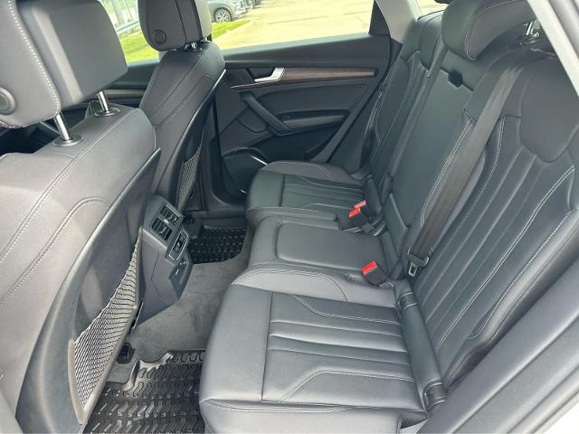 2025 Audi Q5 Vehicle Photo in HOUSTON, TX 77090