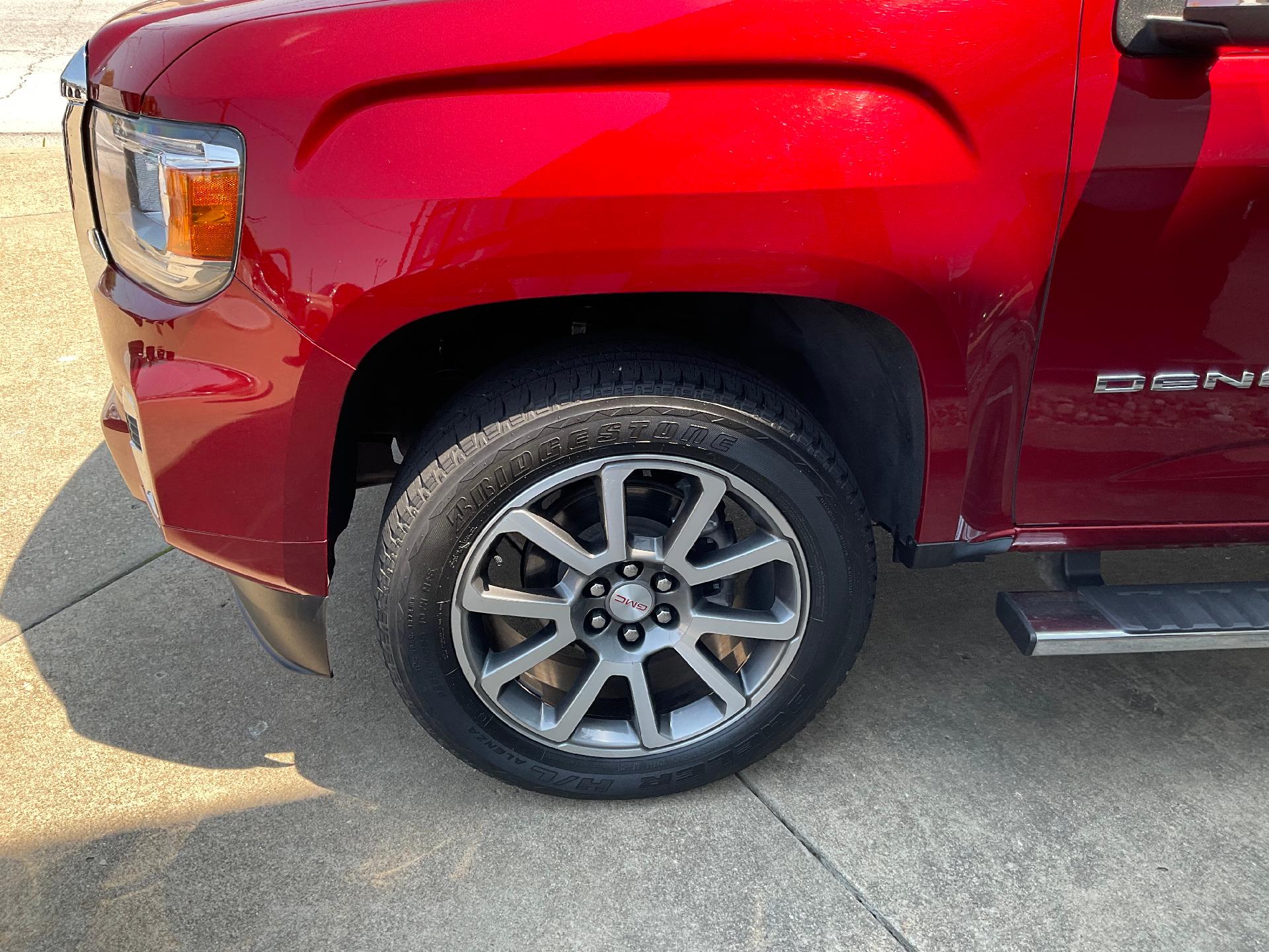 Used 2022 GMC Canyon Denali with VIN 1GTG6EENXN1118802 for sale in Moundsville, WV