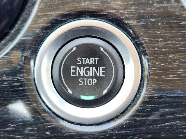 2022 Cadillac XT6 Vehicle Photo in DENTON, TX 76210-9321