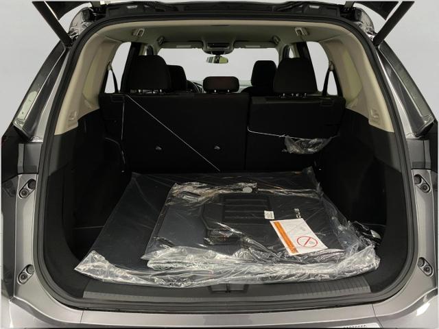 2025 Nissan Rogue Vehicle Photo in Appleton, WI 54913