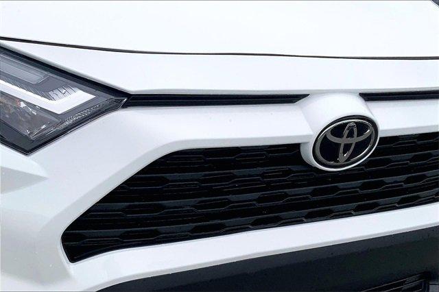 2022 Toyota RAV4 Vehicle Photo in KANSAS CITY, MO 64114-4502