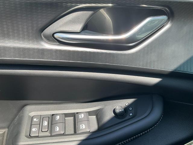 2025 Jeep Grand Cherokee L Vehicle Photo in Kaukauna, WI 54130