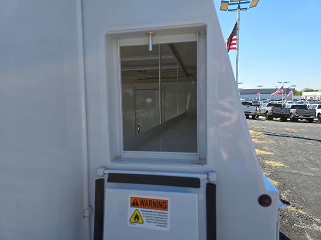 2025 Chevrolet Express Commercial Cutaway Vehicle Photo in INDEPENDENCE, MO 64055-1314
