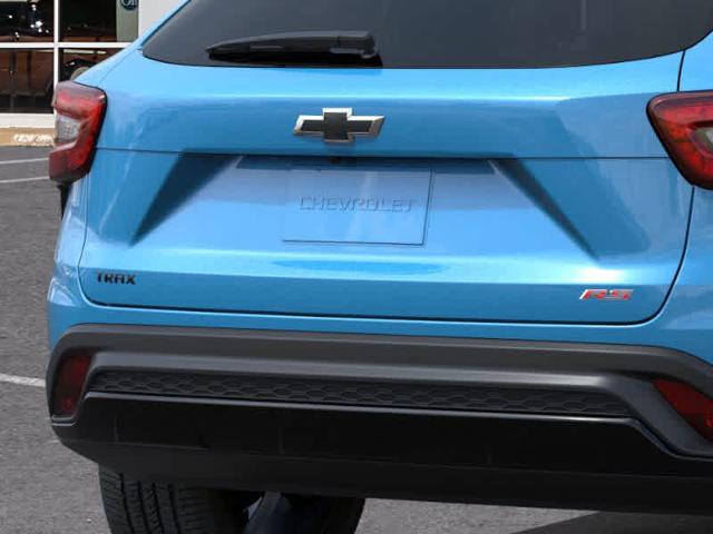 2025 Chevrolet Trax Vehicle Photo in MOON TOWNSHIP, PA 15108-2571