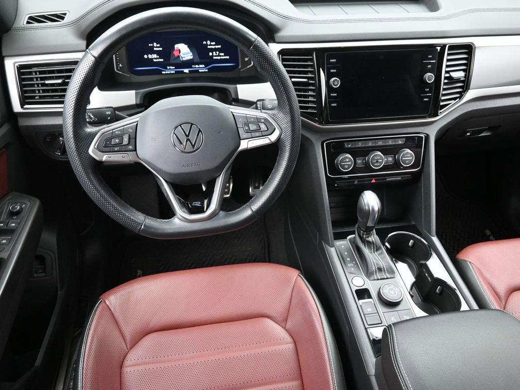 2022 Volkswagen Atlas Cross Sport Vehicle Photo in Marion, IA 52302