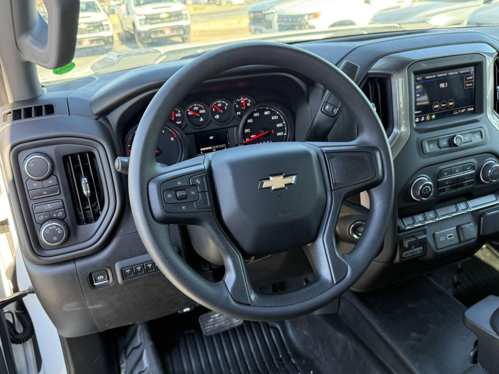 2024 Chevrolet Silverado 3500 HD Vehicle Photo in GEORGETOWN, TX 78626-7508
