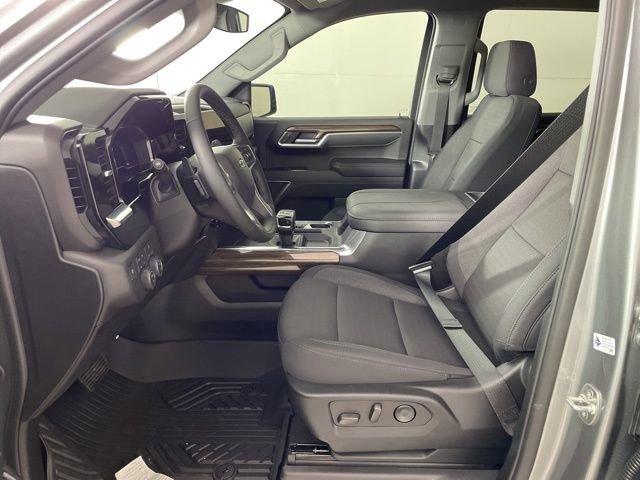 2025 Chevrolet Silverado 1500 Vehicle Photo in PHOENIX, AZ 85014-3381