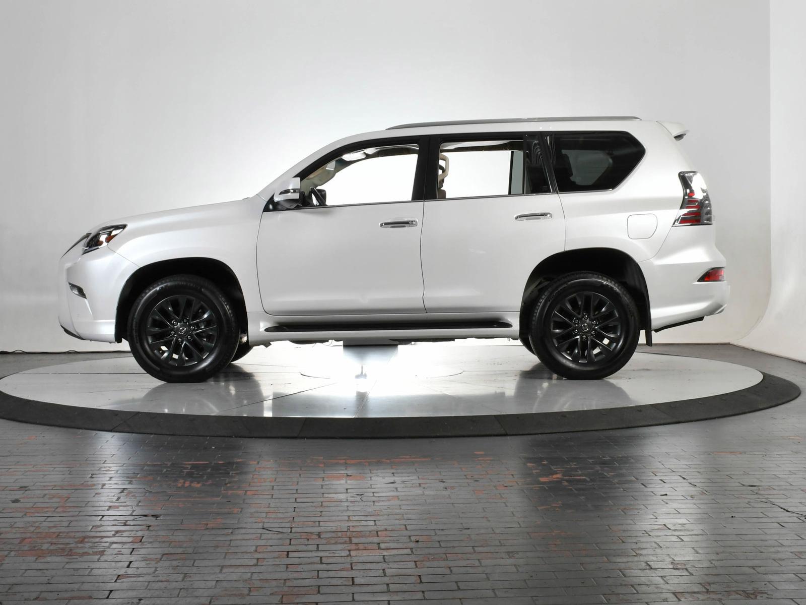 2023 Lexus GX 460 Vehicle Photo in DALLAS, TX 75235