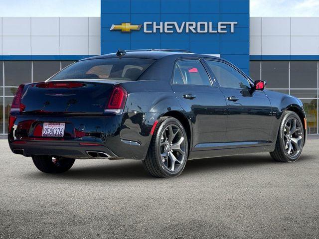 2023 Chrysler 300 Vehicle Photo in RIVERSIDE, CA 92504-4106