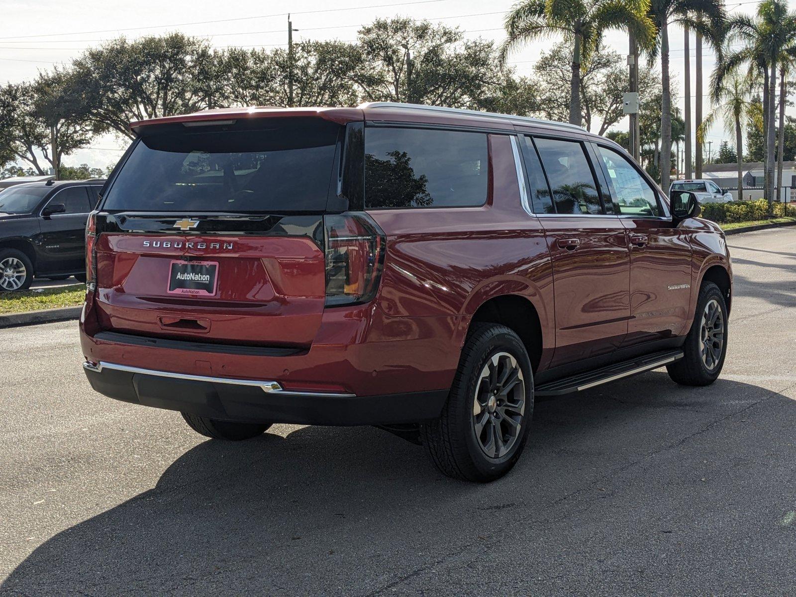 2025 Chevrolet Suburban Vehicle Photo in MIAMI, FL 33172-3015