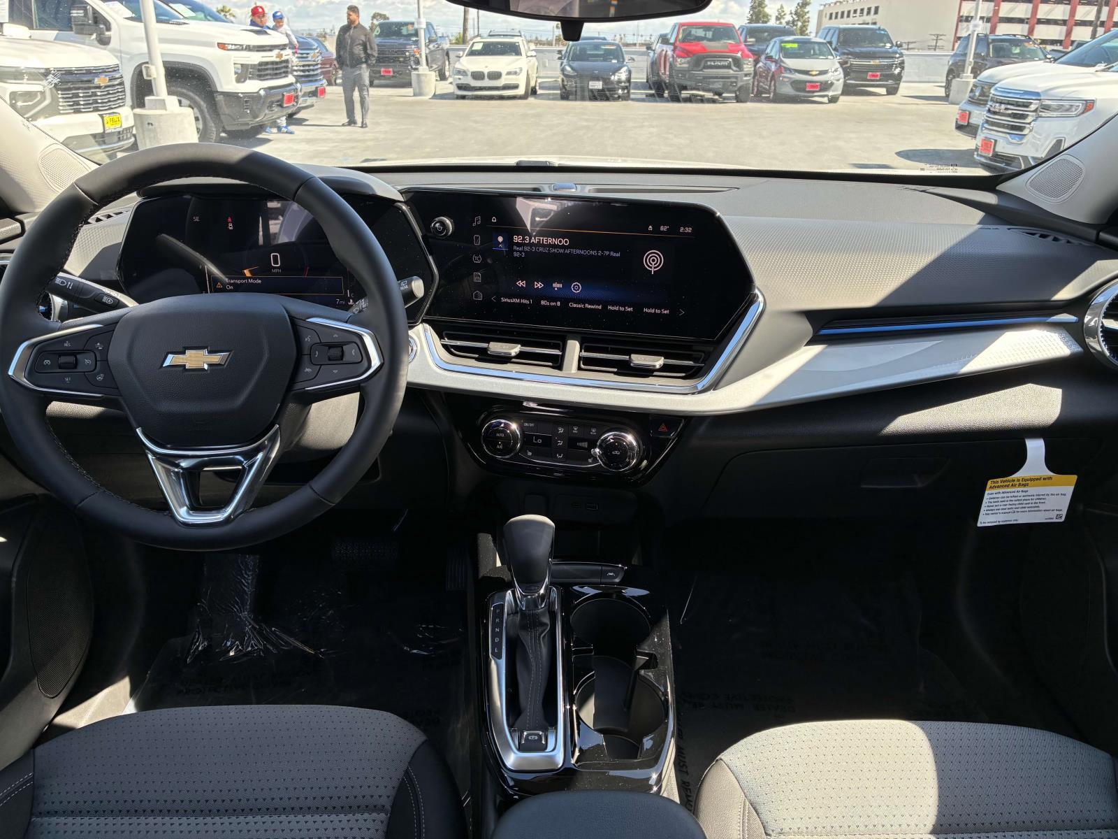 2025 Chevrolet Trax Vehicle Photo in LOS ANGELES, CA 90007-3794
