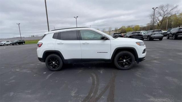 2022 Jeep Compass Vehicle Photo in TULLY, NY 13159-3159