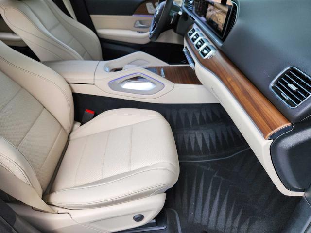 2025 Mercedes-Benz GLE Vehicle Photo in HOUSTON, TX 77079
