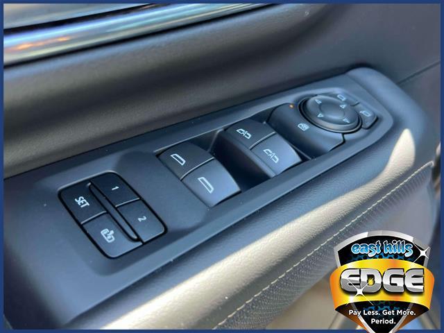 2023 GMC Yukon Vehicle Photo in Roslyn, NY 11576