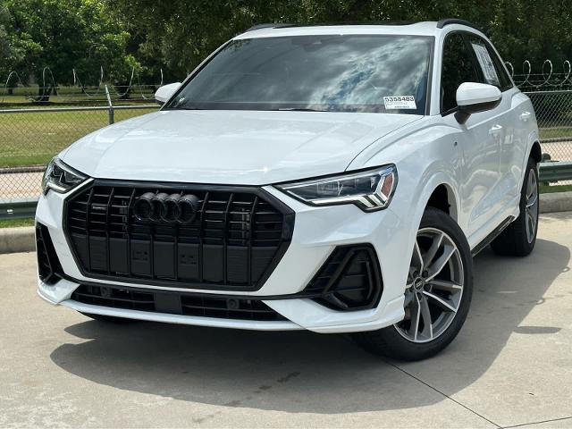 2025 Audi Q3 Vehicle Photo in HOUSTON, TX 77090