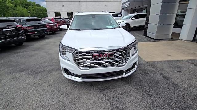2024 GMC Terrain Vehicle Photo in Pleasant Hills, PA 15236