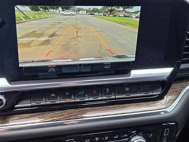 2024 GMC Sierra 1500 Vehicle Photo in DENTON, TX 76210-9321
