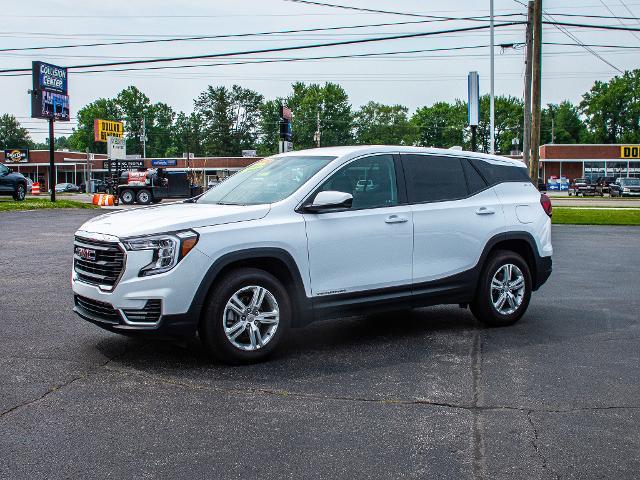2024 GMC Terrain Vehicle Photo in MADISON, IN 47250-1611