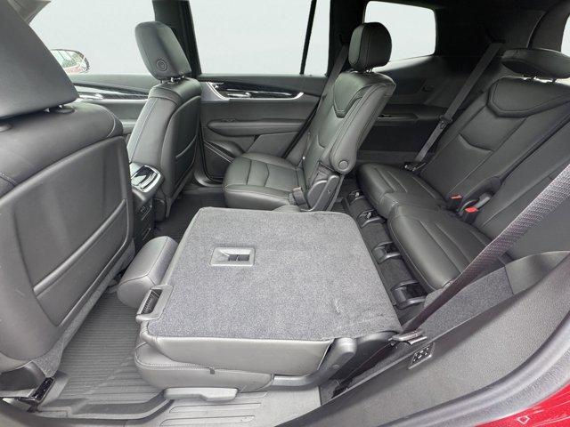 2025 Cadillac XT6 Vehicle Photo in LEOMINSTER, MA 01453-2952